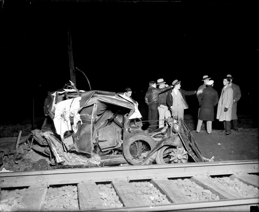 The brightest shots of car accidents of the last century The brightest shots of car accidents of the last century