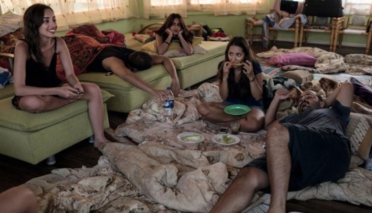 The Double Life of Iranian Youth The Double Life of Iranian Youth