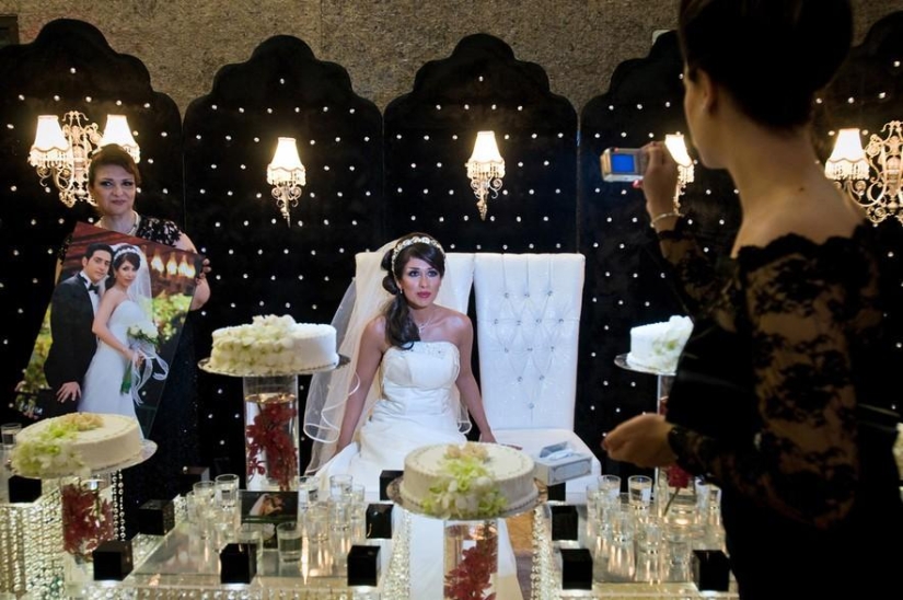 The Double Life of Iranian Youth The Double Life of Iranian Youth