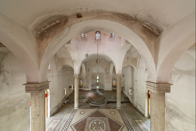 “The Echo Of The Forgotten Sacred”: I Explored The Most Beautiful Abandoned Religious Places (Part2)