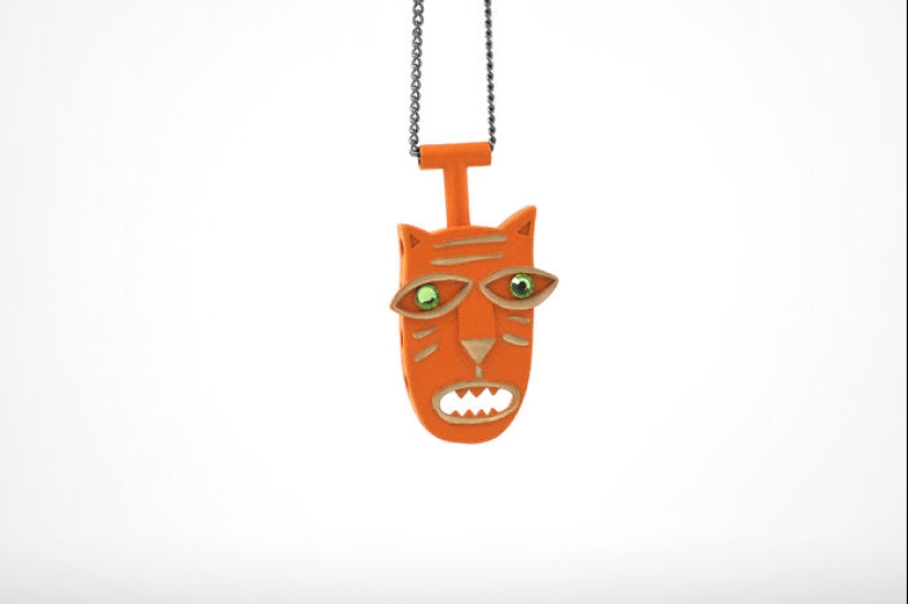 The Extraordinary, Colorful, And Unique World Of Jewelry By Artist Katia Rabey, ‘Rabeyka’
