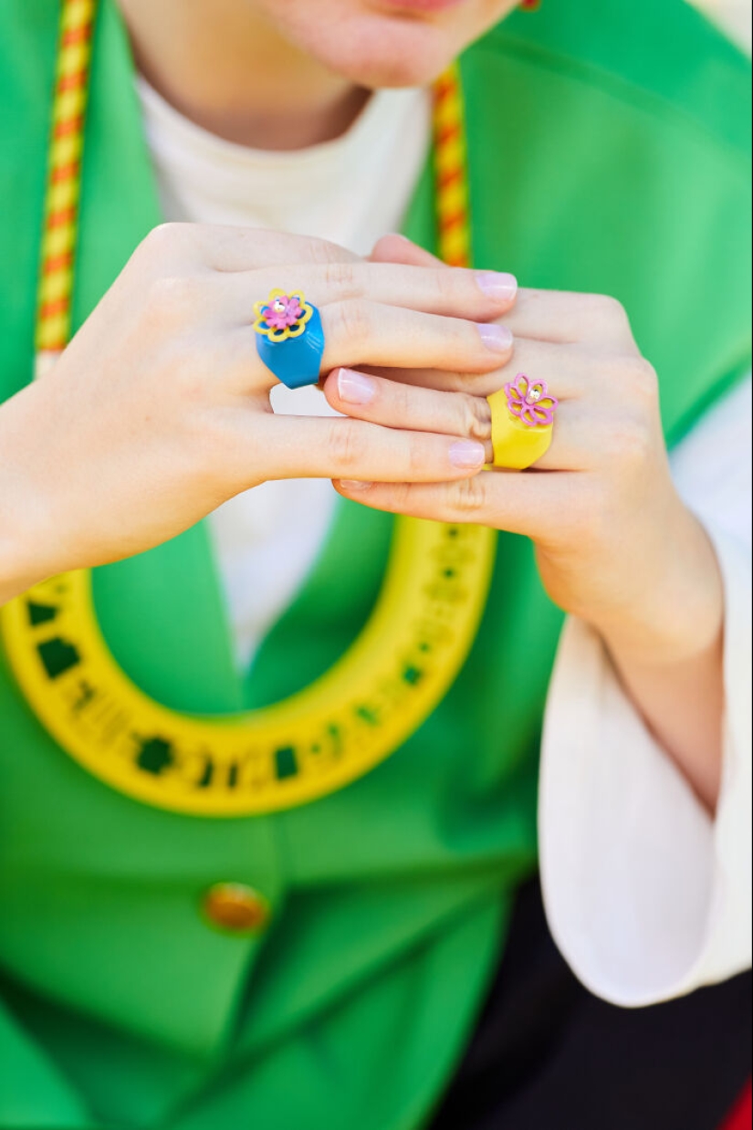 The Extraordinary, Colorful, And Unique World Of Jewelry By Artist Katia Rabey, ‘Rabeyka’