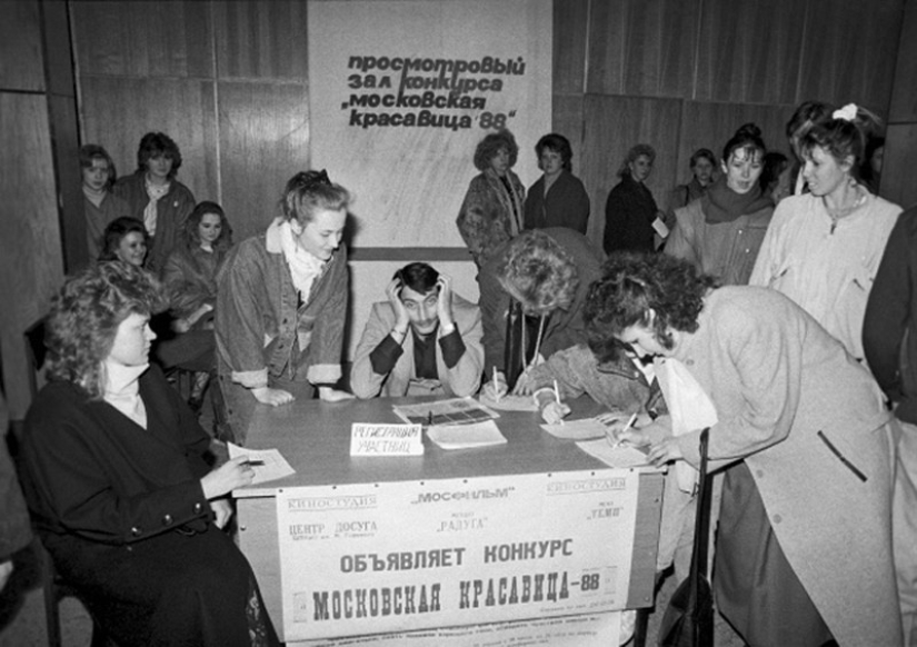 The first beauty contest in the USSR &quot;Moscow Beauty&quot;