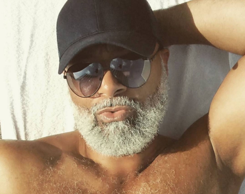 The grandfather who will steal your grandmothers: the internet is crazy about a teacher from Texas