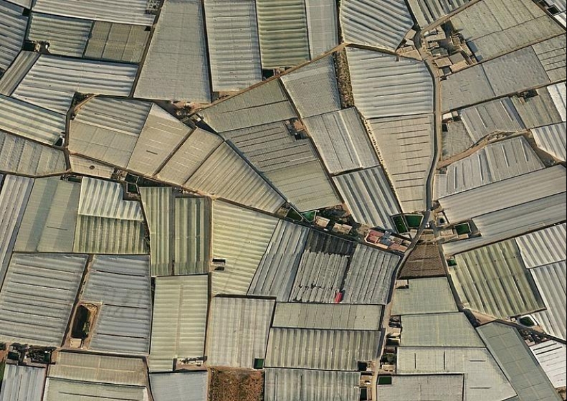 The grandiose greenhouses of Almeria
