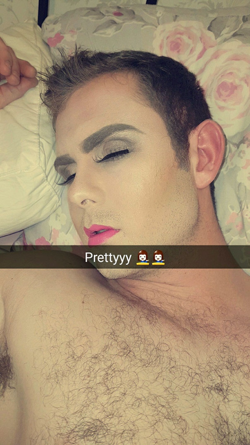 The guy did not keep his promise and overslept, and the girl decided to take revenge