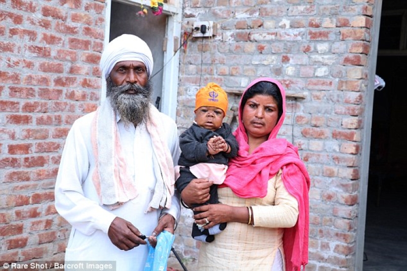 The inexplicable story of a 21-year-old Indian who got stuck in the body of a baby