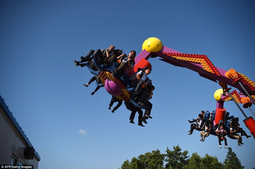 The leader orders to have fun: a long-awaited day of rest in the DPRK