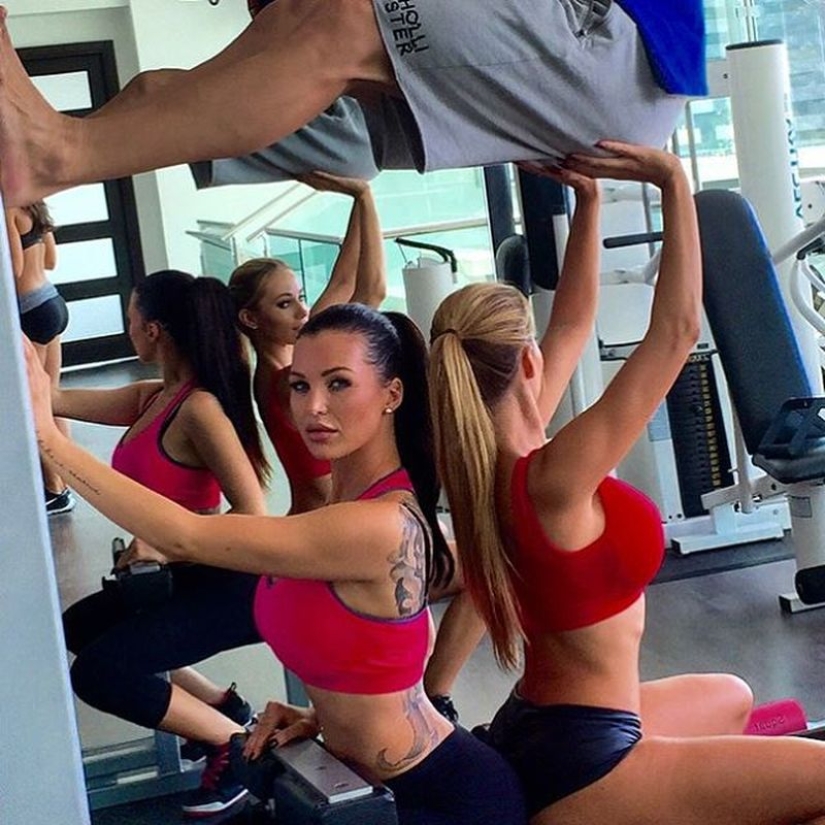 The luxurious life of this married guy can only be envied