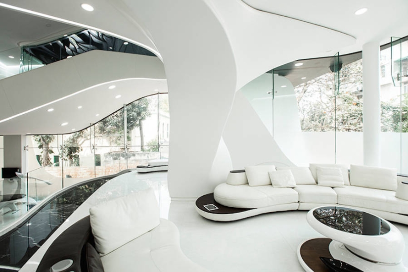 The melting house of "Elastic" is the strangest house you will ever see The melting house of "Elastic" is the strangest house you will ever see