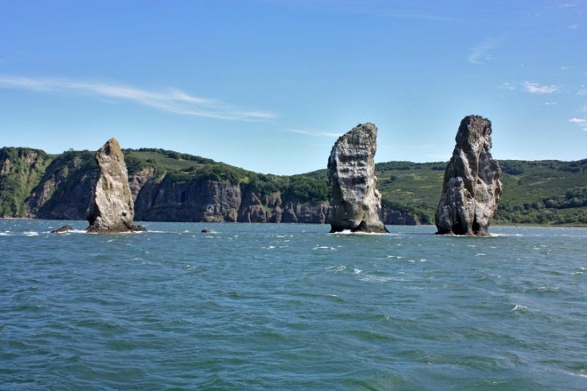The most beautiful and unusual sea rocks The most beautiful and unusual sea rocks