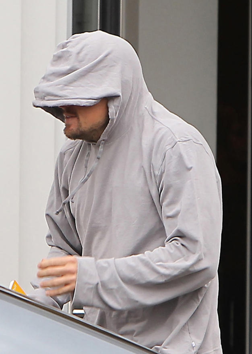 The most "candid" photos of Leo DiCaprio