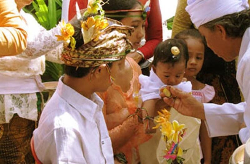 The most creepy and strange rituals in honor of the newborn The most creepy and strange rituals in honor of the newborn