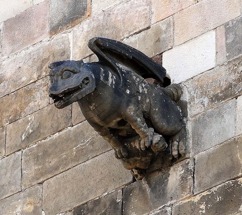 The most outstanding gargoyles in the world