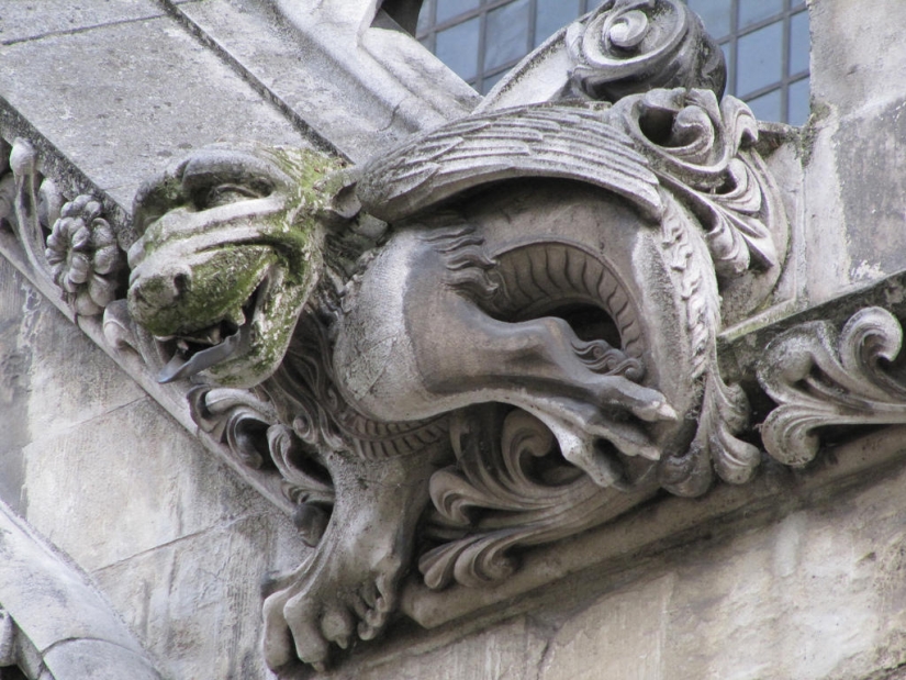 The most outstanding gargoyles in the world