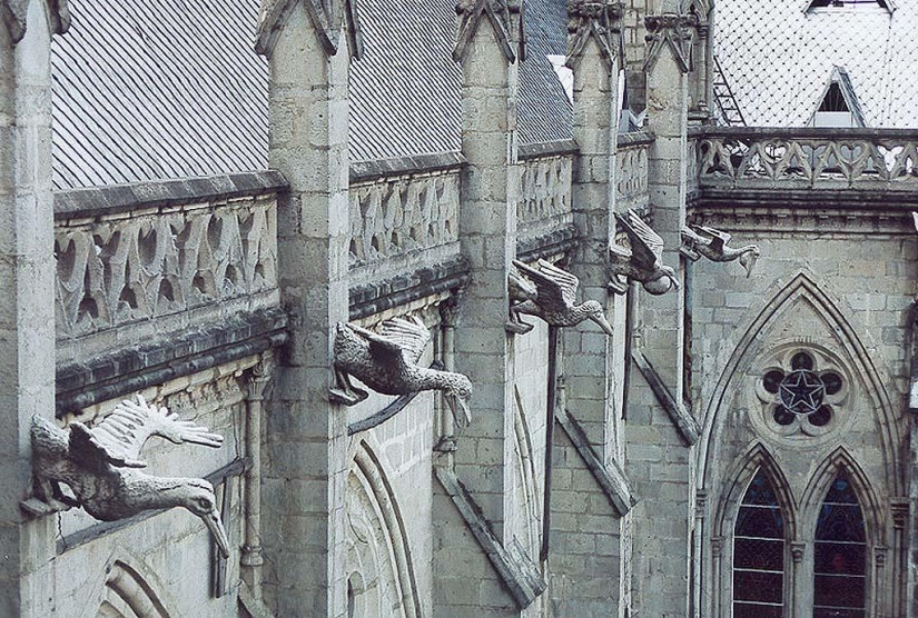 The most outstanding gargoyles in the world