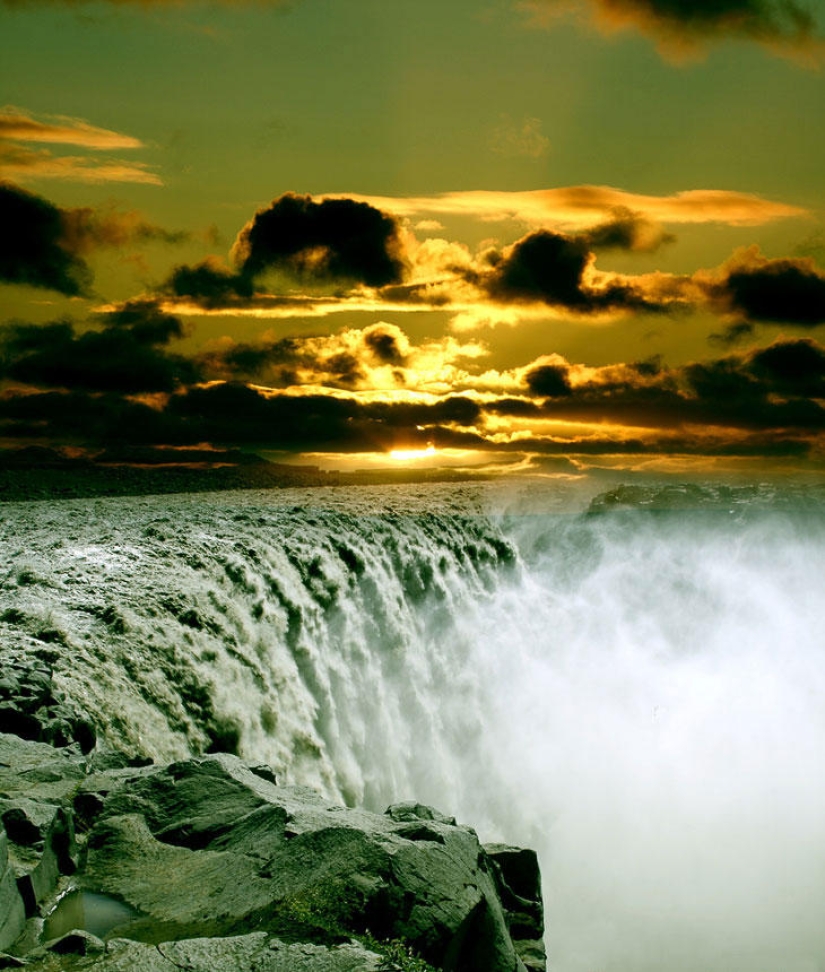 The most powerful waterfall in Europe: Dettifoss The most powerful waterfall in Europe: Dettifoss