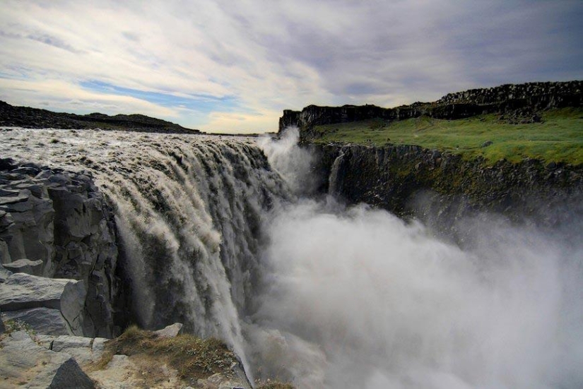 The most powerful waterfall in Europe: Dettifoss The most powerful waterfall in Europe: Dettifoss