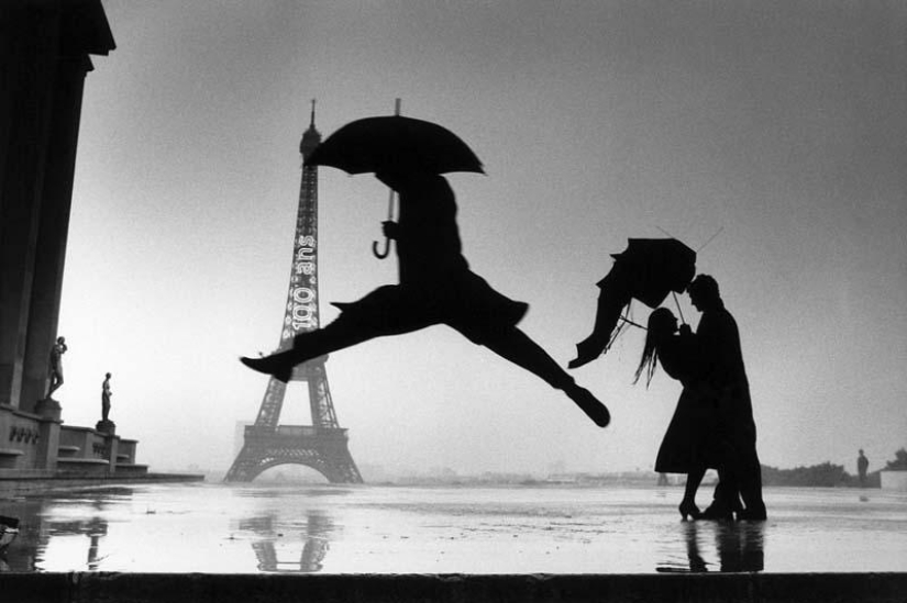 The most romantic umbrellas in Paris