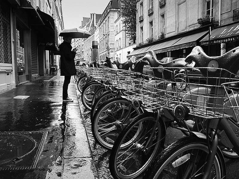 The most romantic umbrellas in Paris