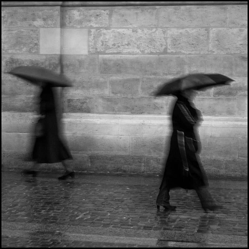 The most romantic umbrellas in Paris