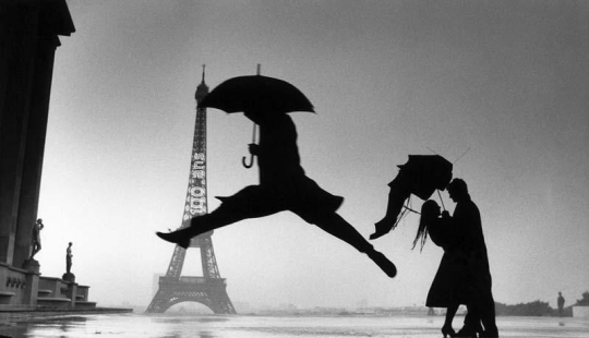The most romantic umbrellas in Paris