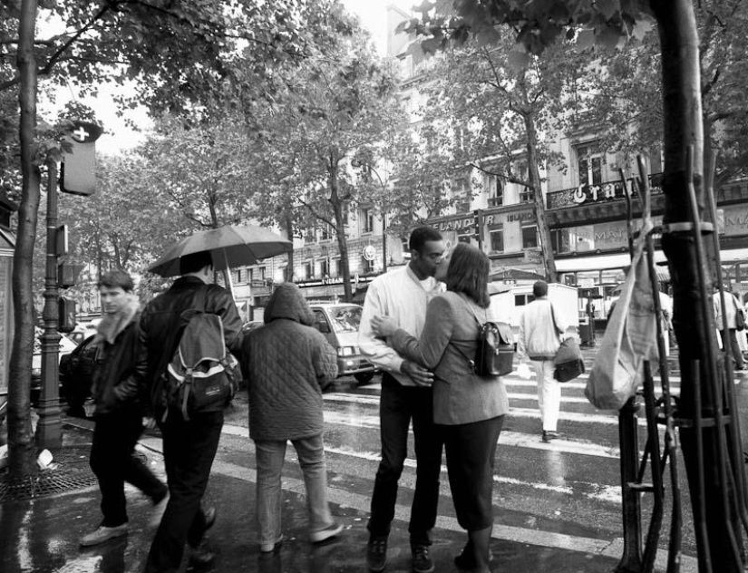 The most romantic umbrellas in Paris