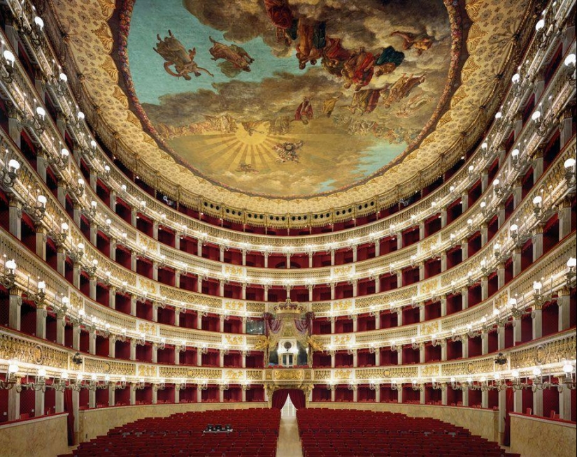 The most stunning interiors of famous opera houses in the world