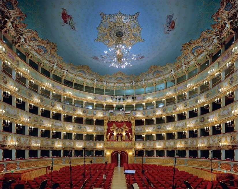The most stunning interiors of famous opera houses in the world