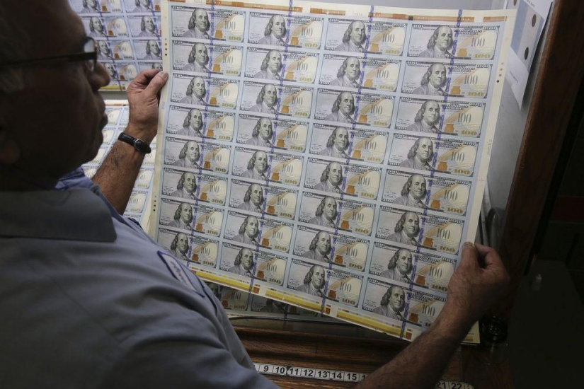 The Most Useful Facts About the New $100 Bill