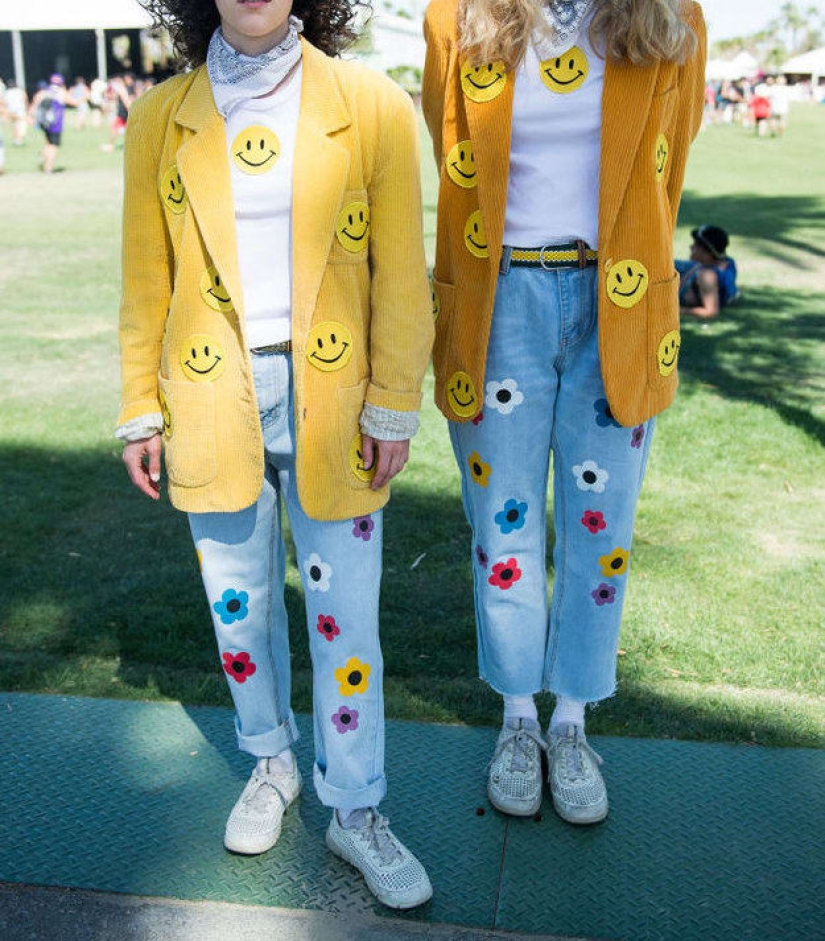 The naked King: the crazy outfits of the guests of the Coachella 2017 festival