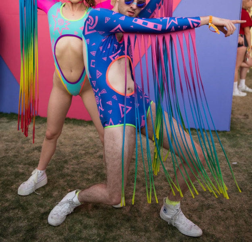 The naked King: the crazy outfits of the guests of the Coachella 2017 festival