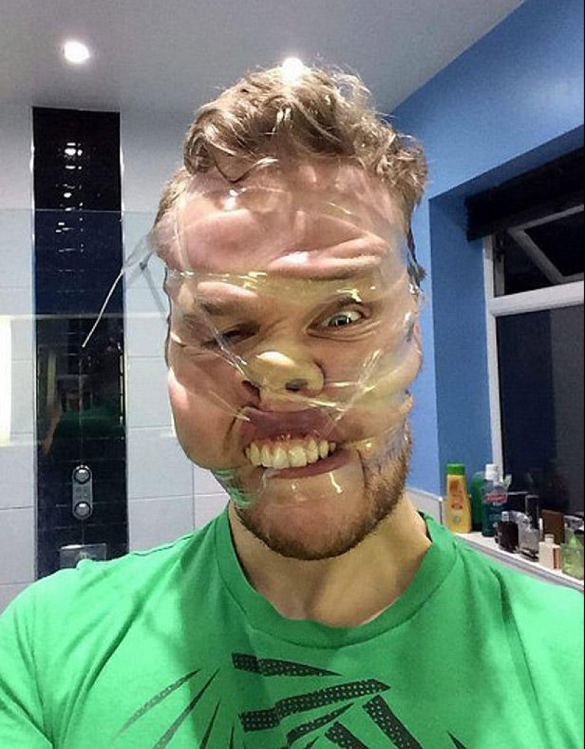The new internet frenzy is the scotch selfie The new internet frenzy is the scotch selfie