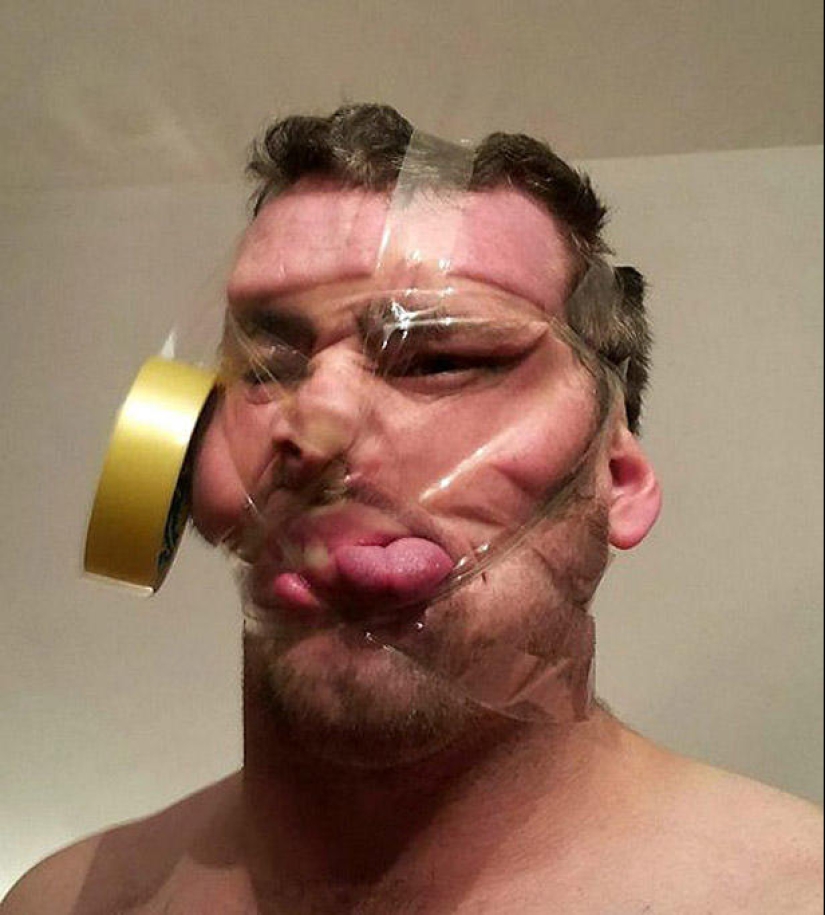 The new internet frenzy is the scotch selfie The new internet frenzy is the scotch selfie