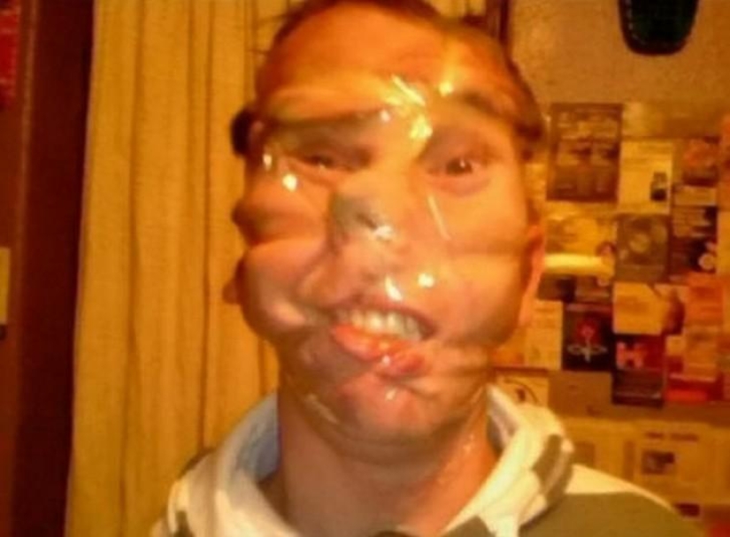 The new internet frenzy is the scotch selfie The new internet frenzy is the scotch selfie