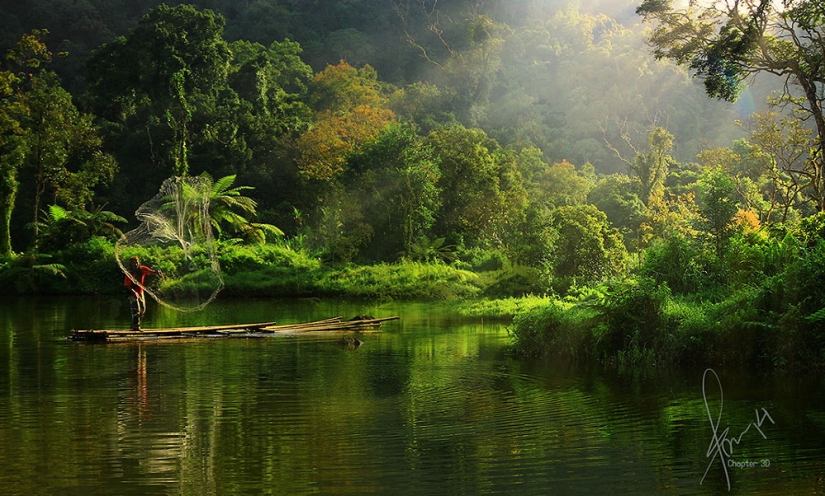 The simple life of an Indonesian village photographed by Herman Damar