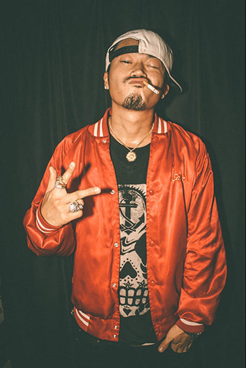 The strange trend of Japanese youth: trying to look like African Americans