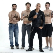 The stylist shaves the world's landmarks from the hair on the male chest The stylist shaves the world's landmarks from the hair on the male chest