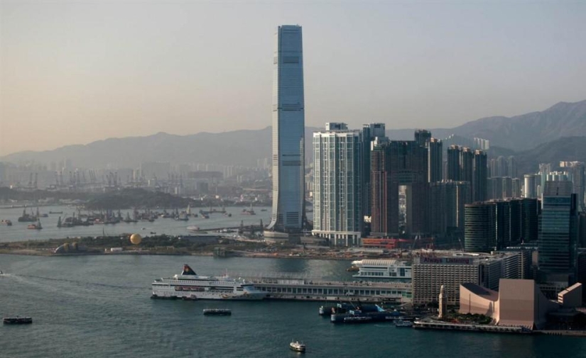The tallest buildings in the world The tallest buildings in the world