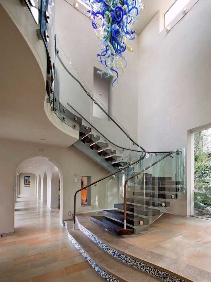 The ultra-modern estate of one of the creators of The Simpsons, which can be bought for $ 18 million The ultra-modern estate of one of the creators of The Simpsons, which can be bought for $ 18 million