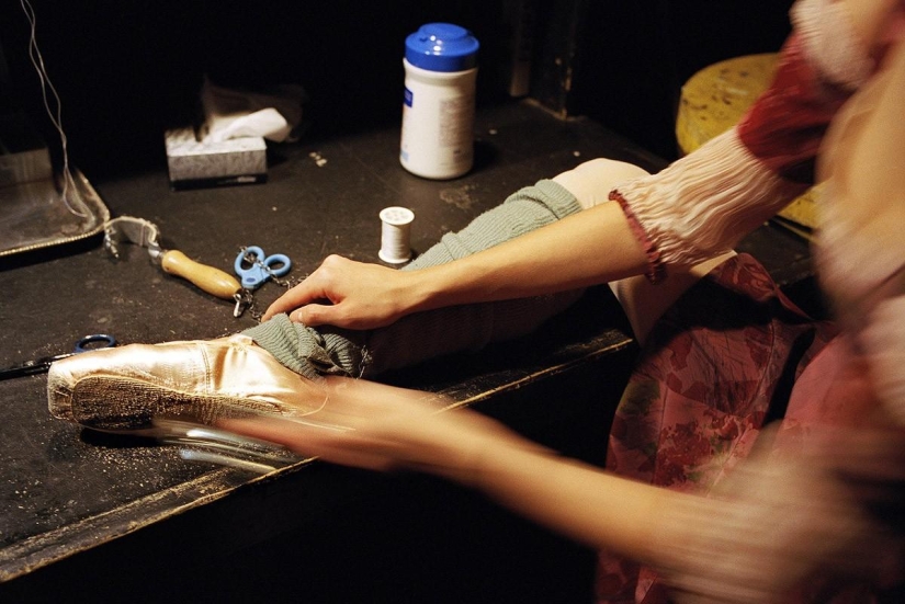 The world of professional ballet through the eyes of Henry Lutweil
