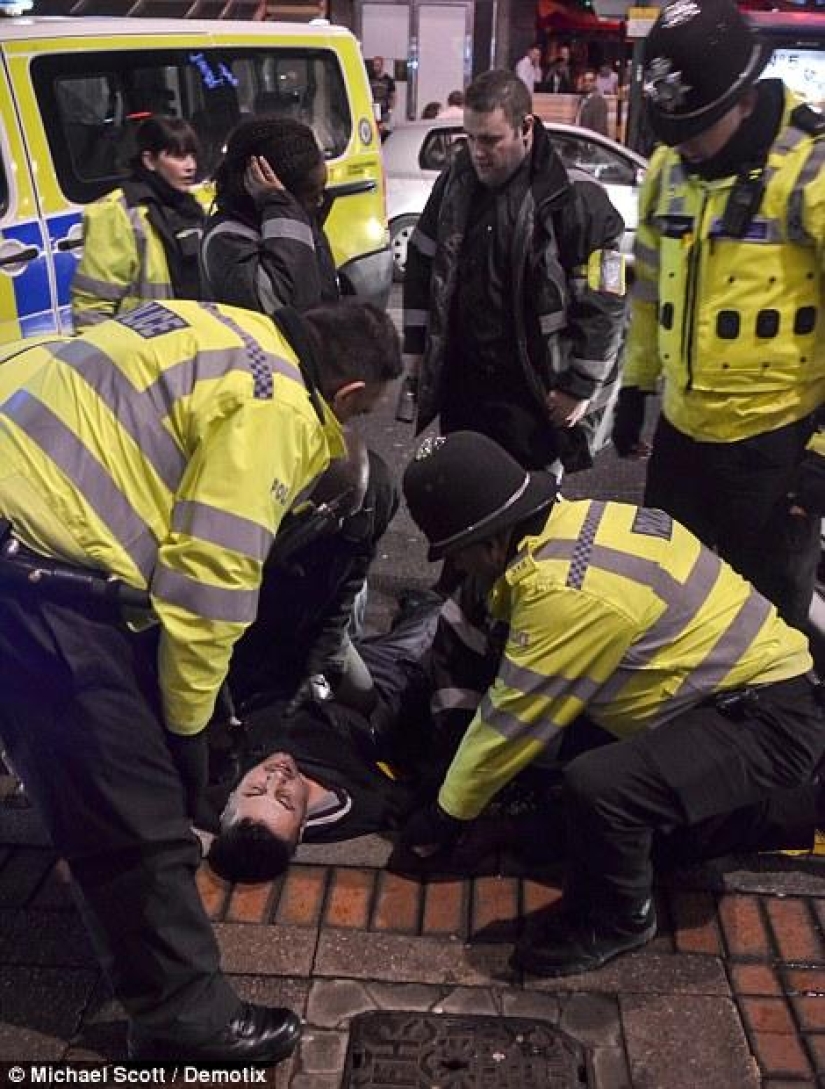 Their morals: how "prim" the British thumped on New Year's Eve