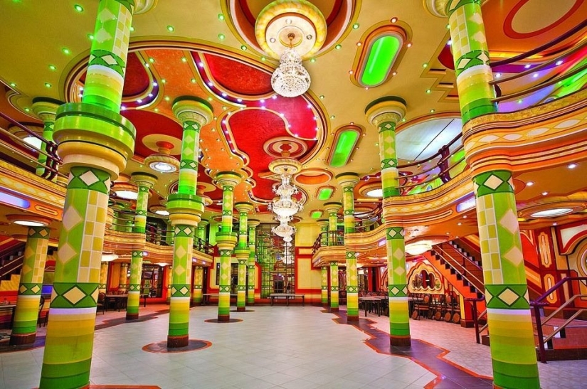 There are houses high in the mountains of Bolivia that will make you believe in aliens