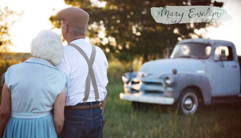 These lovers, who have been together for 57 years, have their own "Memory Diary"