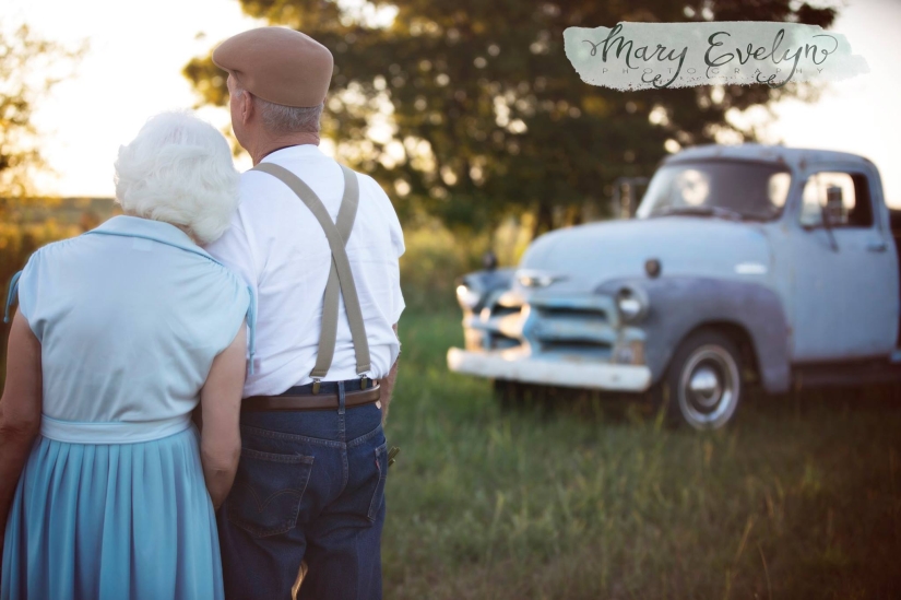 These lovers, who have been together for 57 years, have their own "Memory Diary"