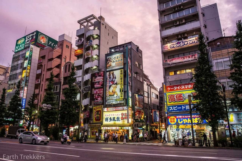 This family sold their house and cars to travel around the world.