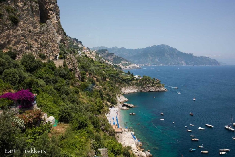 This family sold their house and cars to travel around the world.