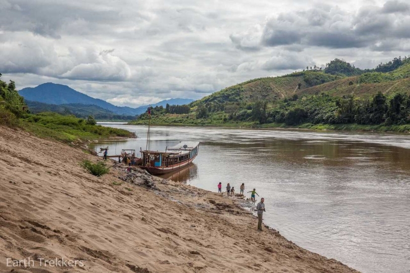This family sold their house and cars to travel around the world.