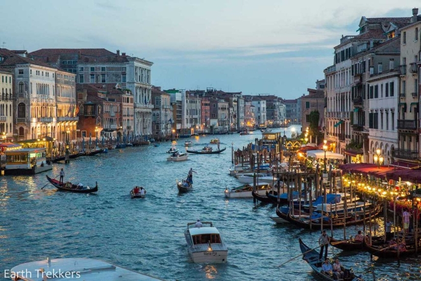 This family sold their house and cars to travel around the world.