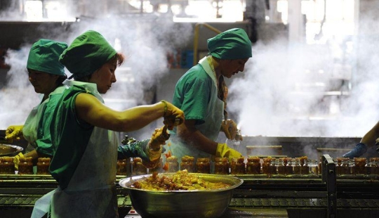 This is how canned goods are made.